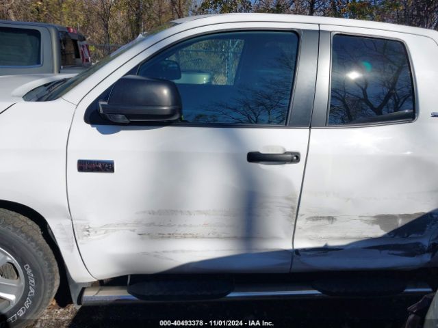 5TFUW5F1XGX549378 Toyota Tundra Sr5 5.7l V8