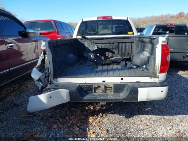5TFUW5F1XGX549378 Toyota Tundra Sr5 5.7l V8