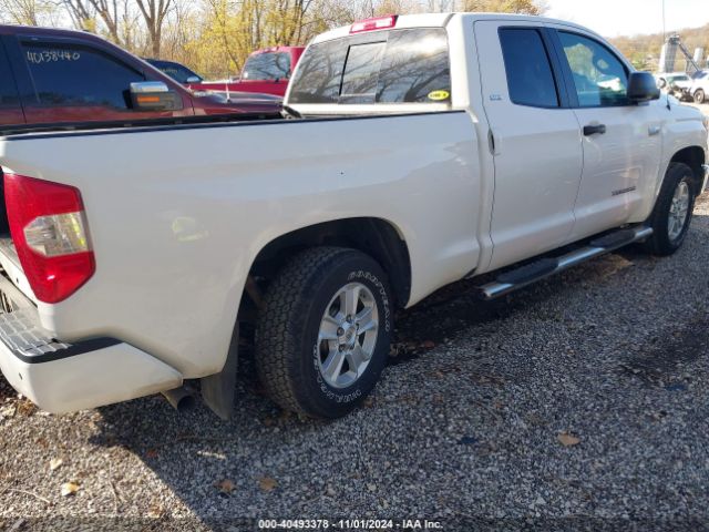 5TFUW5F1XGX549378 Toyota Tundra Sr5 5.7l V8