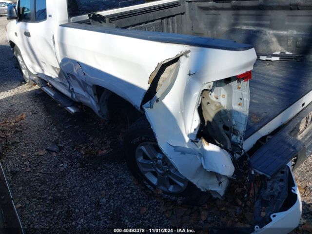 5TFUW5F1XGX549378 Toyota Tundra Sr5 5.7l V8