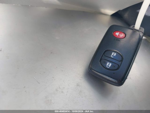 JTDKN3DU1E1827421 Toyota Prius Four