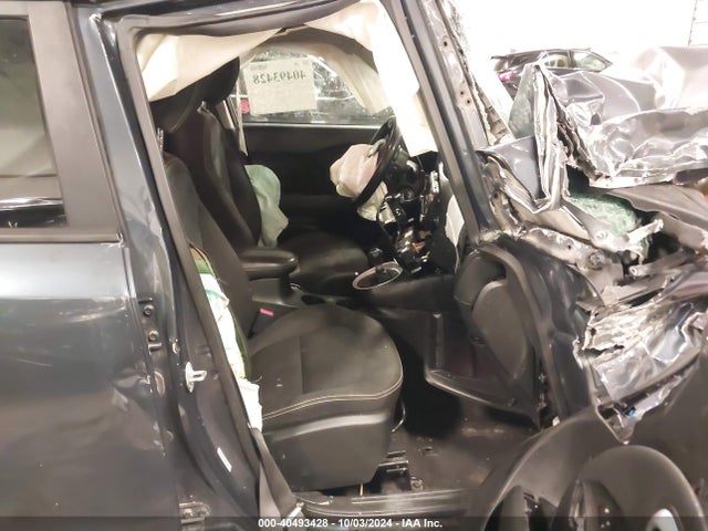 KIA SOUL + 2014 KNDJP3A53E7004974 Image 5