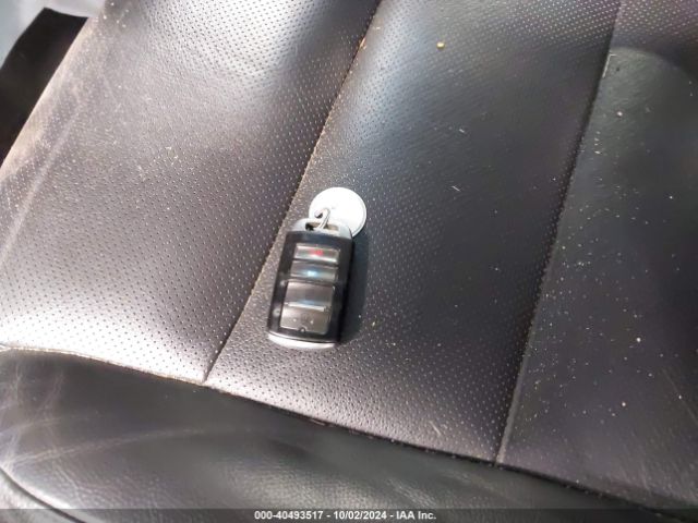KNALB4J10H5042069 KIA Cadenza Premium