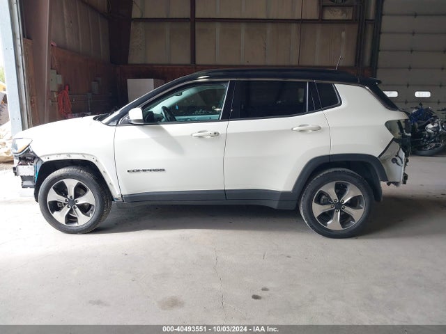 Jeep Compass Latitude 4x4 2018 3C4NJDBB0JT255986 Image 15