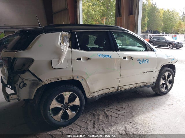 Jeep Compass Latitude 4x4 2018 3C4NJDBB0JT255986 Image 18