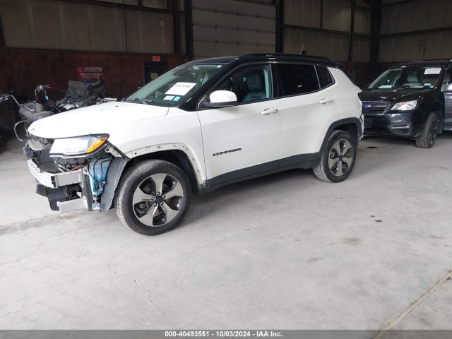 Jeep Compass Latitude 4x4 2018 3C4NJDBB0JT255986 Image 2