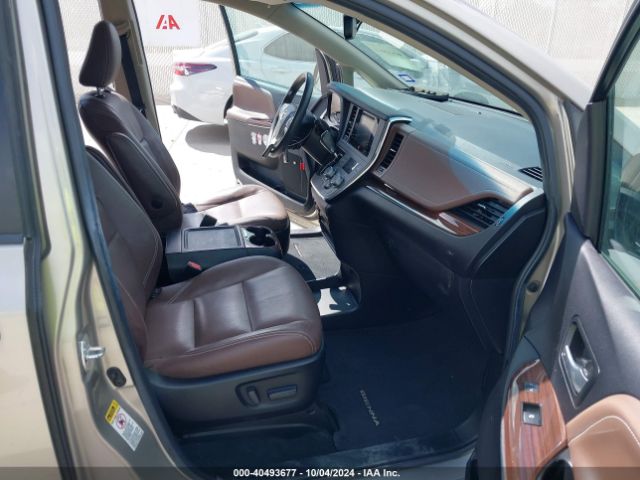 5TDYZ3DC0HS850945 Toyota Sienna Limited 7 Passenger