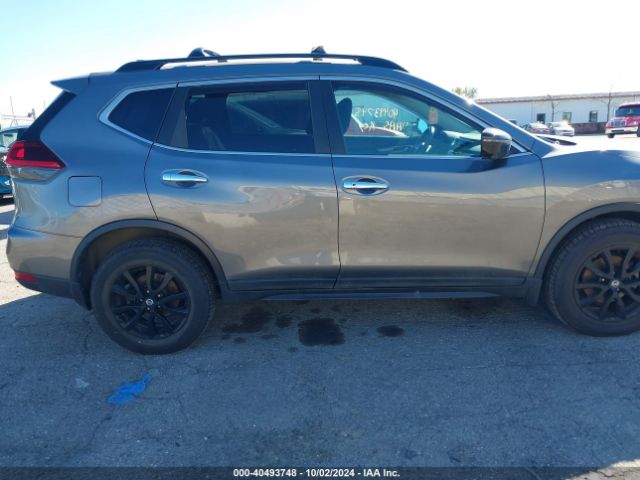 5N1AT2MV0JC755321 Nissan ROGUE SV
