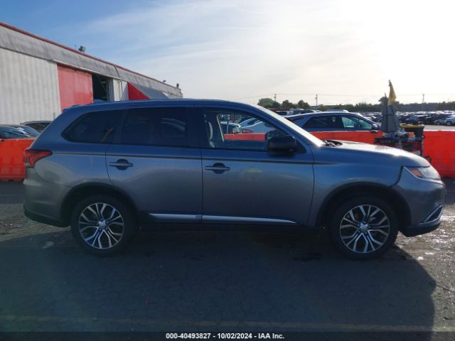 JA4AD2A32JZ054615 Mitsubishi Outlander Es