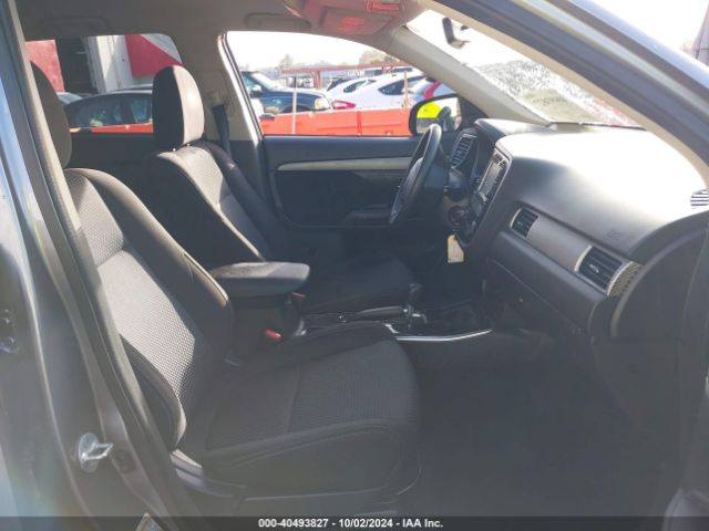 JA4AD2A32JZ054615 Mitsubishi Outlander Es