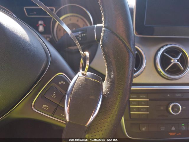 WDCTG4EBXHJ306214 Mercedes-Benz GLA 250
