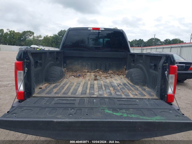 1FT7W2BT1HEC28507 Ford F-250 Lariat