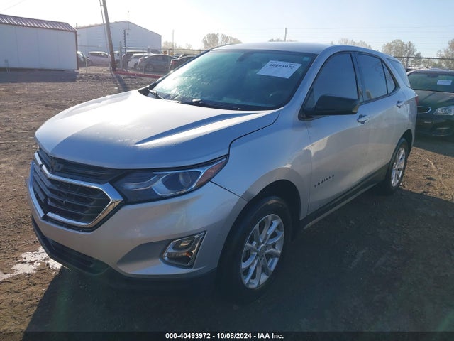Chevrolet EQUINOX LS 2018 2GNAXREV2J6225657 Image 2