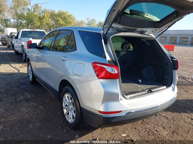 Chevrolet EQUINOX LS 2018 2GNAXREV2J6225657 Image 3