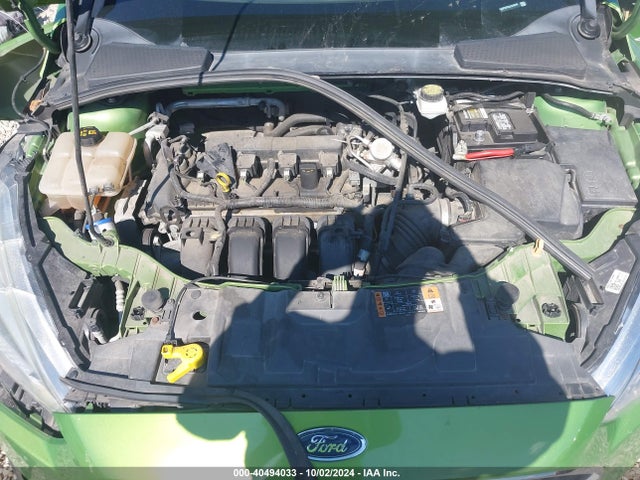 Ford FOCUS SE 2018 1FADP3F23JL310379 Image 10
