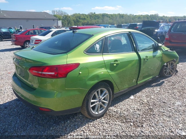 Ford FOCUS SE 2018 1FADP3F23JL310379 Image 4