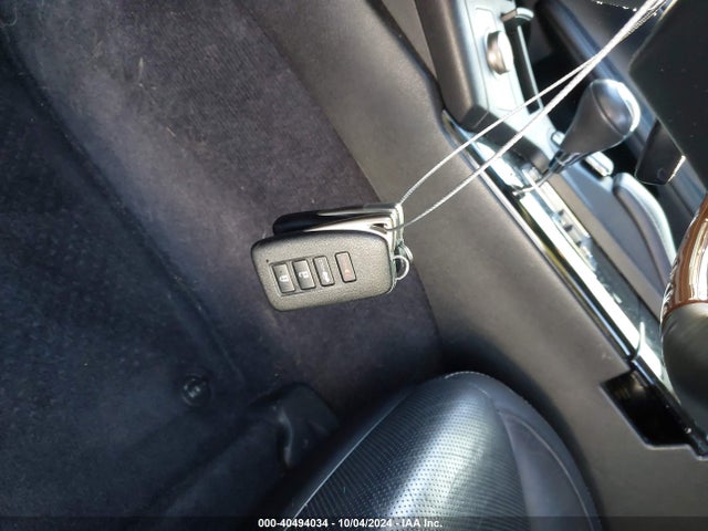 JTHBW1GG8F2087335 Lexus ES 300H