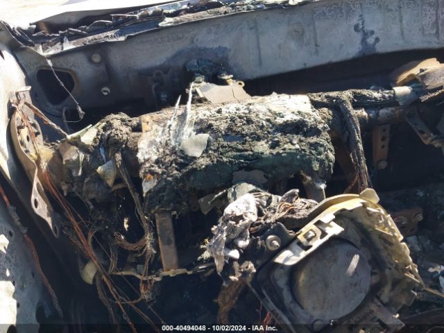 5TFUY5F12FX486365 Toyota Tundra Sr5 5.7l V8