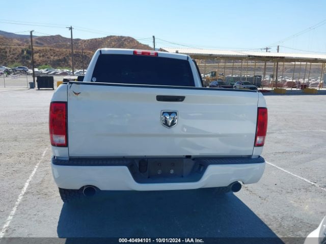 3C6RR6KT7HG582233 RAM 1500 Express  4x2 5'7 Box