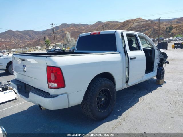3C6RR6KT7HG582233 RAM 1500 Express  4x2 5'7 Box