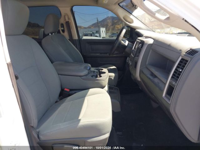 3C6RR6KT7HG582233 RAM 1500 Express  4x2 5'7 Box