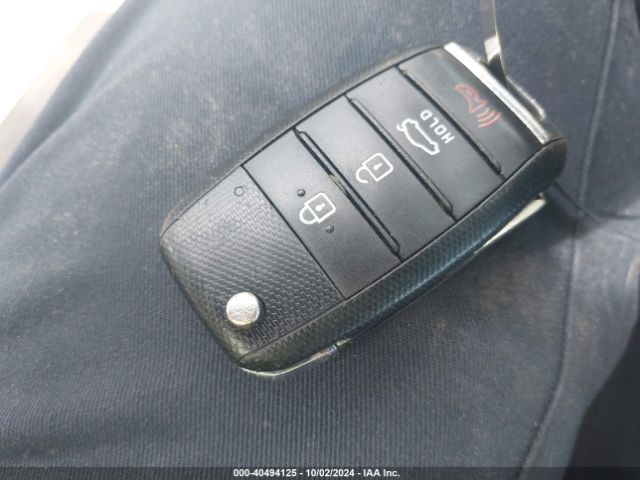 KNAGT4L31G5099196 KIA Optima Lx