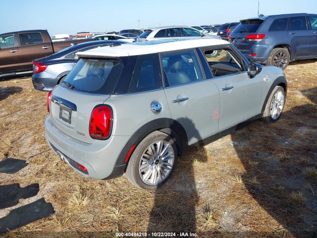 2021 MINI HARDTOP WMWXU9C08M2N81063 Photo 3