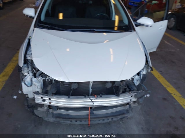 Toyota Prius Two 2017 JTDKBRFUXH3034653 Image 20