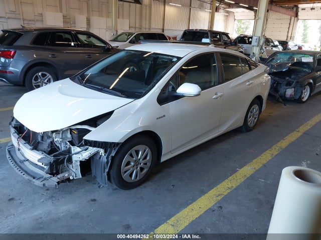Toyota Prius Two 2017 JTDKBRFUXH3034653 Image 2