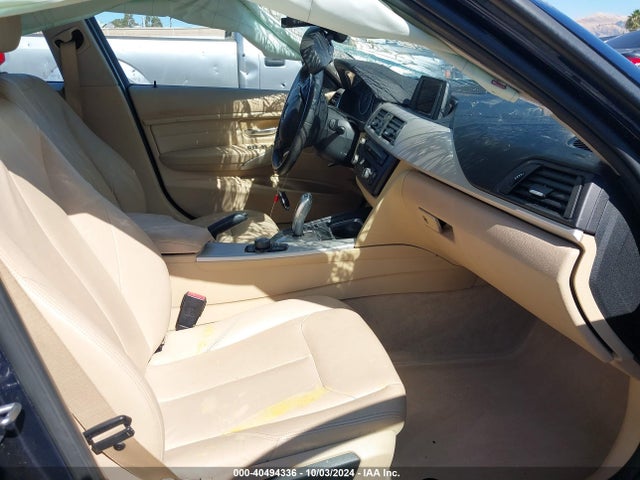 WBA3C3C52EK200416 BMW 320i Xdrive