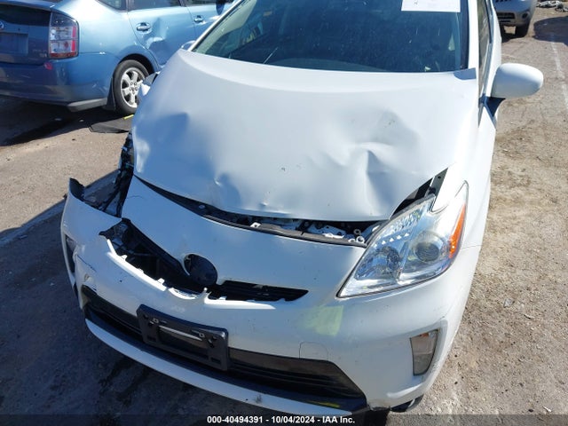 Toyota Prius Three 2015 JTDKN3DU5F0484393 Image 17