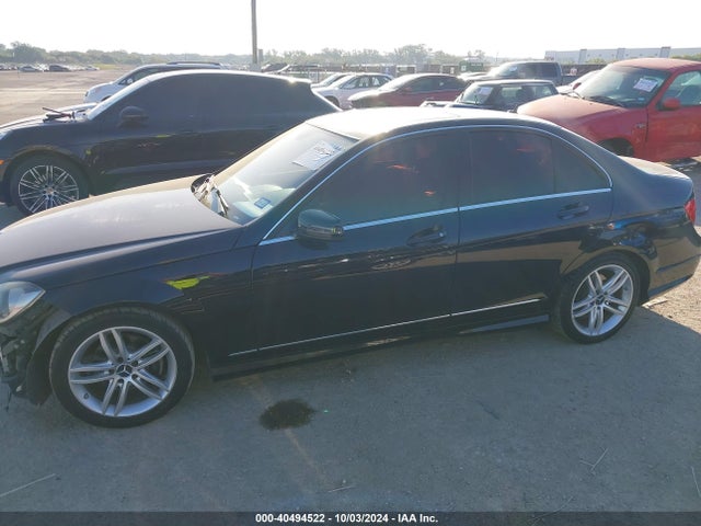 WDDGF4HB1EA947145 Mercedes-Benz C 250 Luxury/sport
