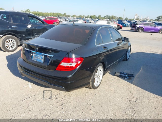 WDDGF4HB1EA947145 Mercedes-Benz C 250 Luxury/sport