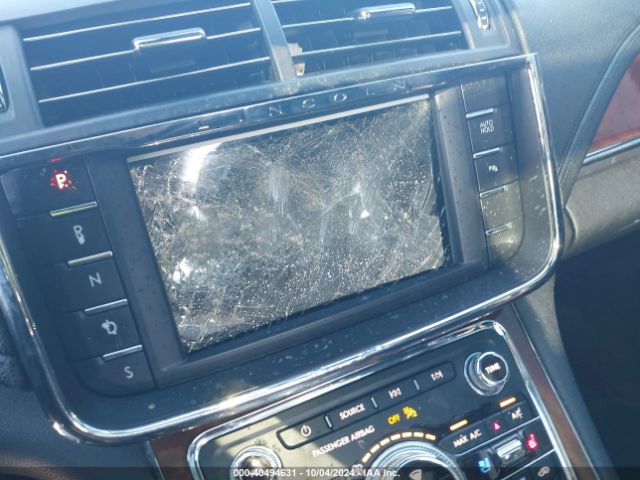 1LN6L9TK3H5600900 Lincoln Continental Select