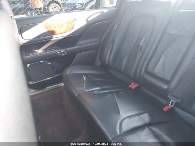1LN6L9TK3H5600900 Lincoln Continental Select