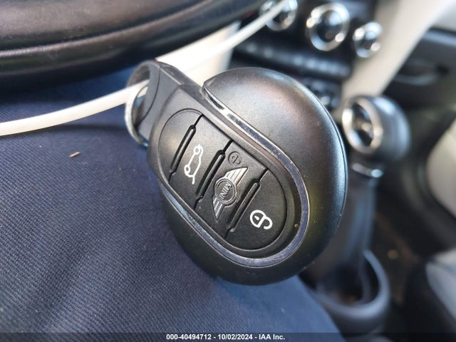 2017 MINI HARDTOP WMWXP5C37H2F60949 Photo 10