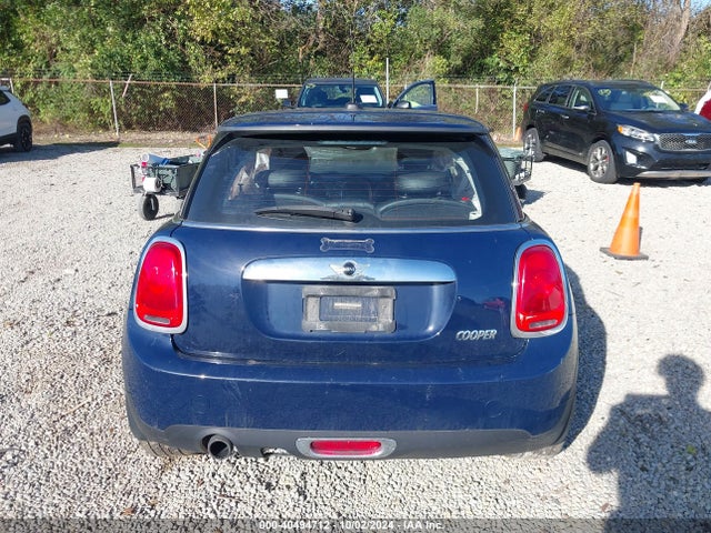 WMWXP5C37H2F60949 Mini Hardtop Cooper