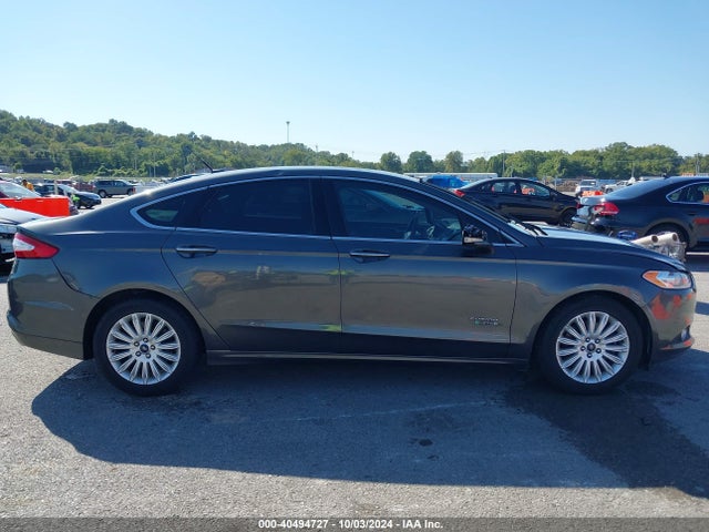 3FA6P0PU4GR382967 Ford Fusion Energi Se Luxury