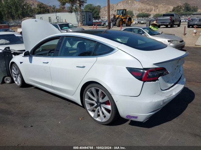 2018 TESLA MODEL 3 5YJ3E1EB8JF084408 Photo 2