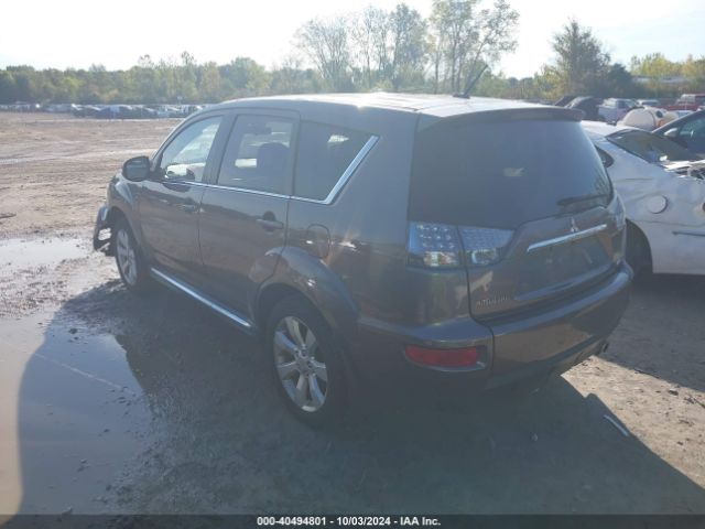 2011 MITSUBISHI OUTLANDER JA4JT5AX8BU030759 Photo 2