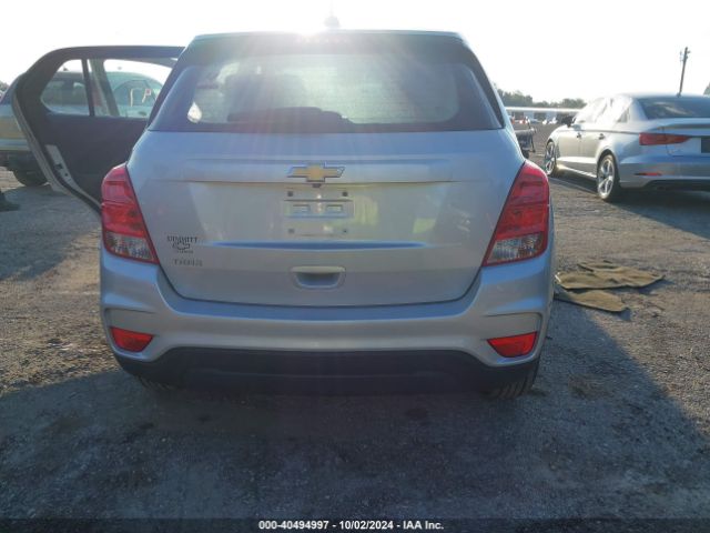3GNCJKSB5LL299388 Chevrolet Trax Fwd Ls