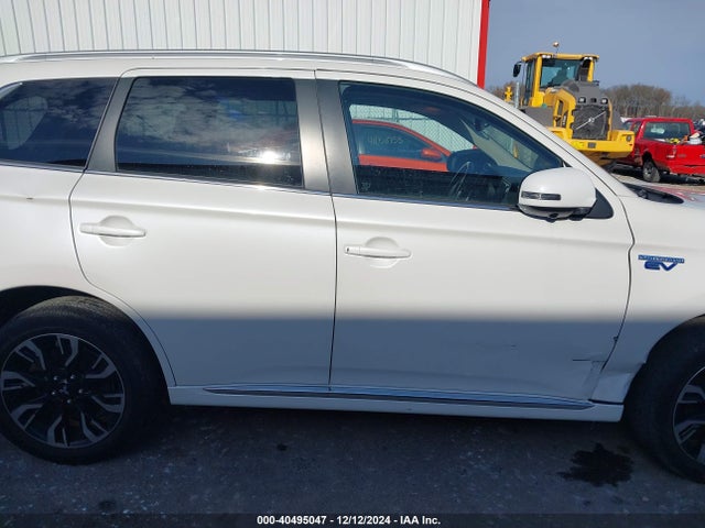 Mitsubishi Outlander Phev Gt 2018 JA4J24A5XJZ057412 Image 13
