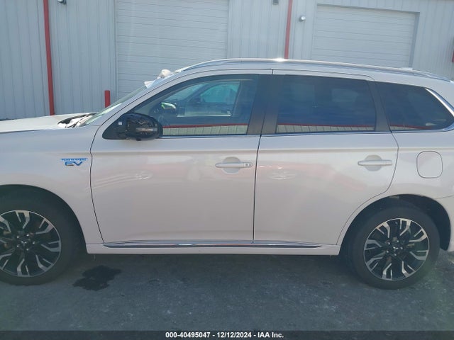Mitsubishi Outlander Phev Gt 2018 JA4J24A5XJZ057412 Image 14