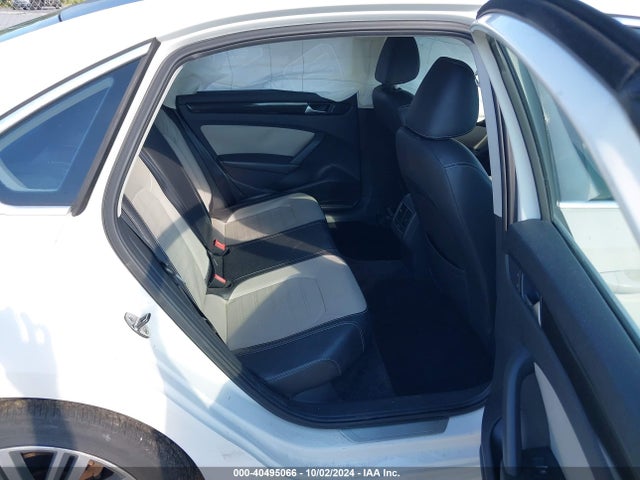 1VWBT7A34EC115155 Volkswagen Passat 1.8t Sport