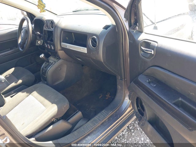 1C4NJCBAXFD104748 Jeep Compass Sport