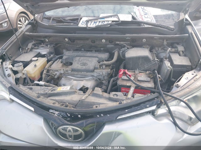 Toyota RAV4 LE 2018 JTMZFREV1JJ158356 Image 10