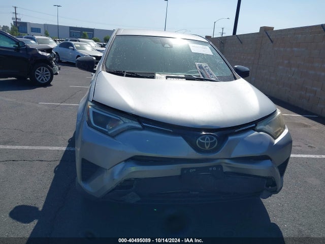 Toyota RAV4 LE 2018 JTMZFREV1JJ158356 Image 12