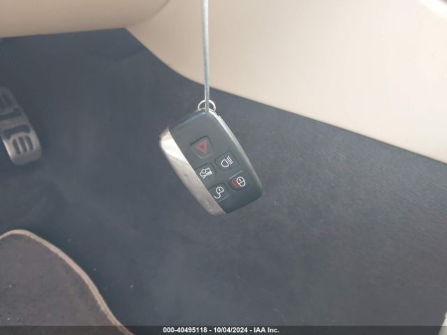 2013 JAGUAR XJ SAJWJ2GD2D8V50336 Photo 10