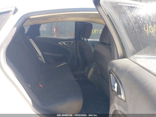 Chrysler 200 Limited 2015 1C3CCCAB0FN744610 Image 8