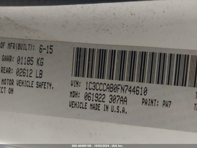 Chrysler 200 Limited 2015 1C3CCCAB0FN744610 Image 9